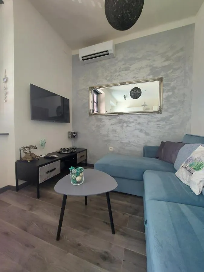 Gray Pearl Apartment Pula 0*,